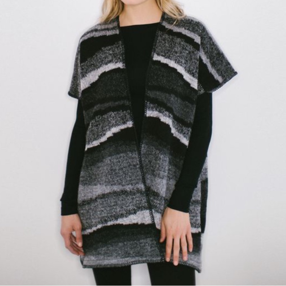 NWT Sophia Reyes Sweater